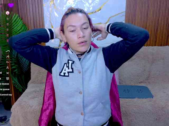 alonddra-tay webcam
