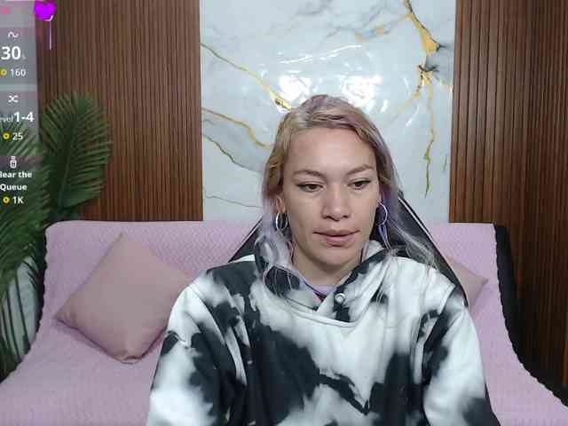 alonddra-tay webcam