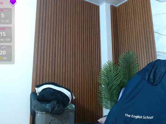 alonddra-tay webcam