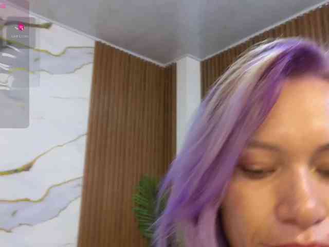 alonddra-tay webcam