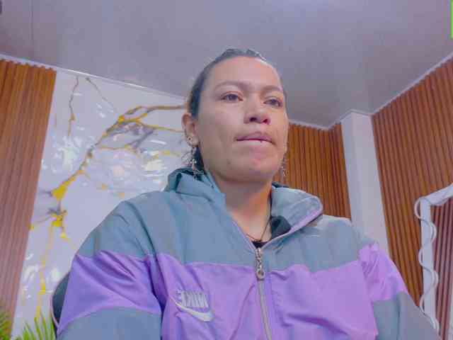 alonddra-tay