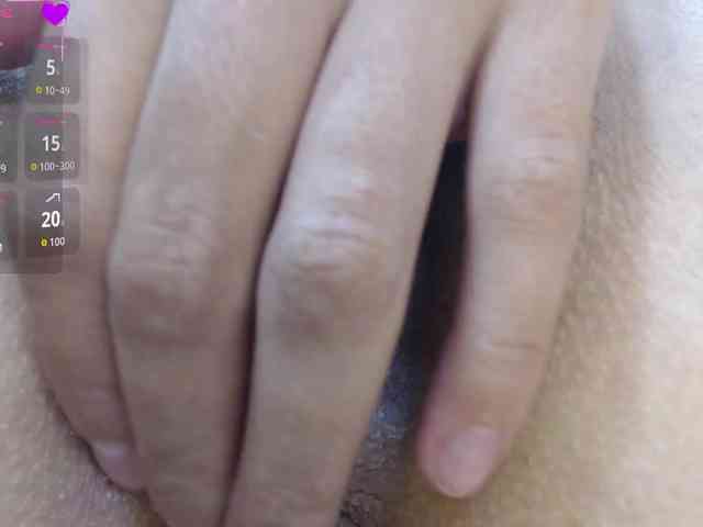 alonddra-tay webcam