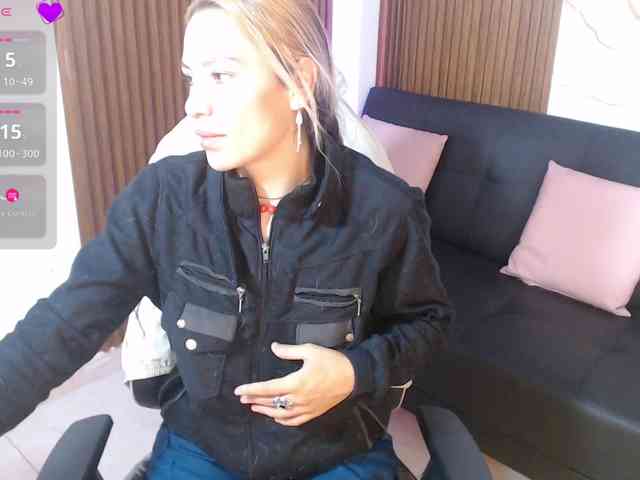 alonddra-tay webcam