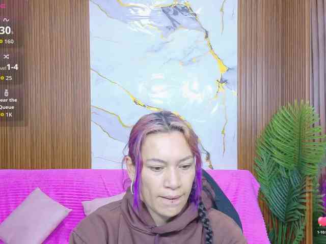 alonddra-tay webcam