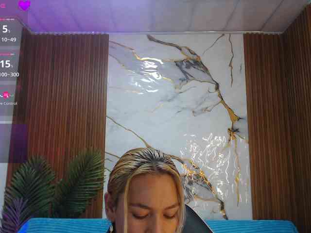 alonddra-tay webcam