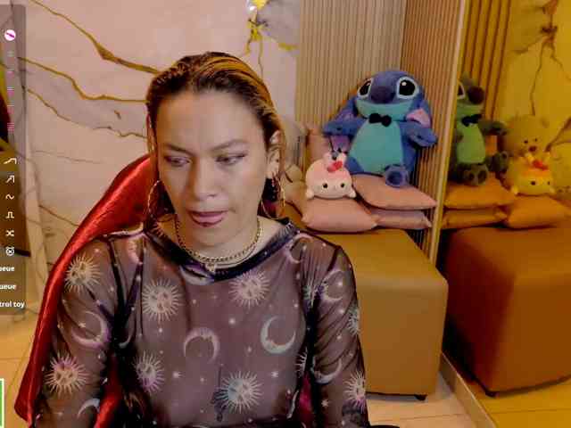 alonddra-tay webcam
