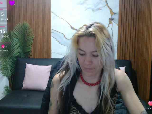 alonddra-tay webcam