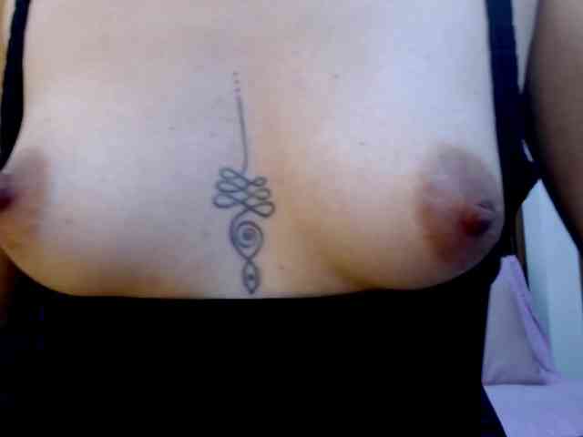 Modelo: alonddra-tay