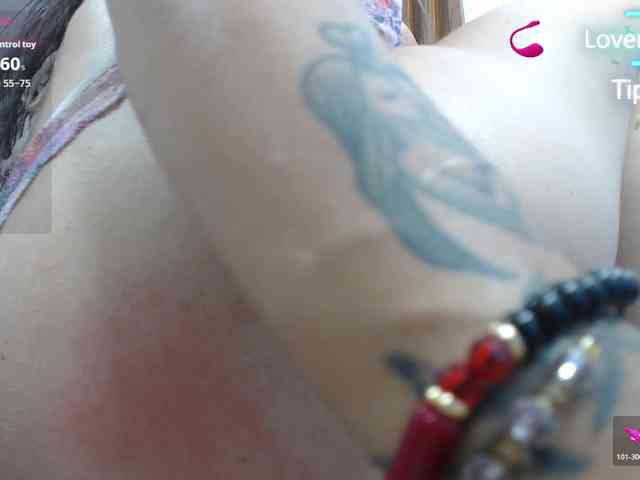 alonddra-tay webcam