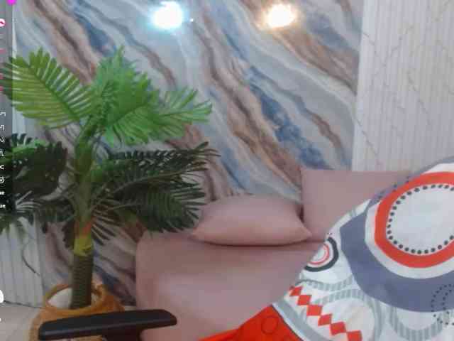 alonddra-tay webcam