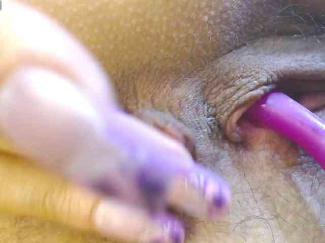 alonddra-tay webcam