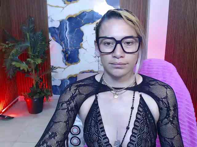 alonddra-tay alonddra-tay