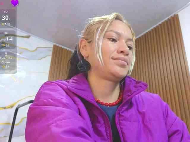 alonddra-tay webcam