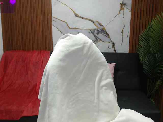 alonddra-tay webcam