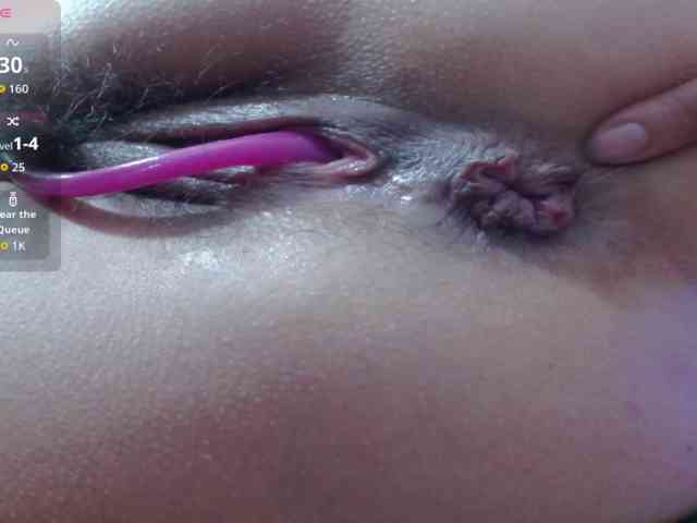 alonddra-tay webcam
