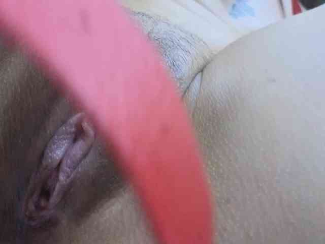 alonddra-tay webcam