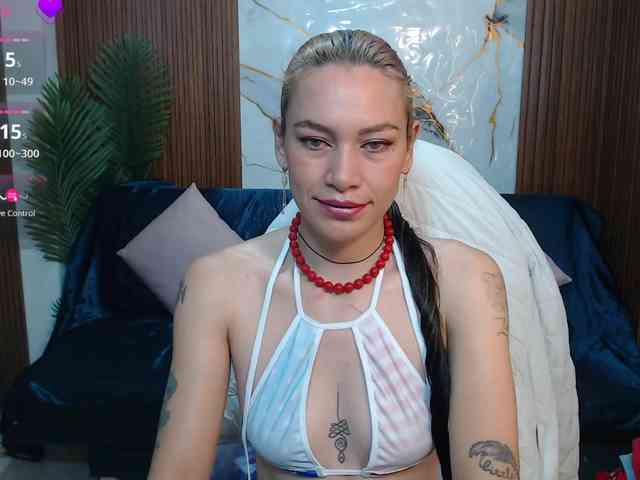 alonddra-tay webcam