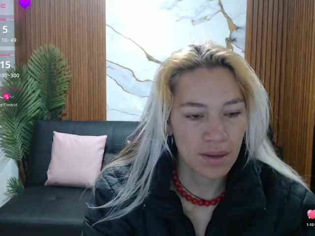 alonddra-tay webcam