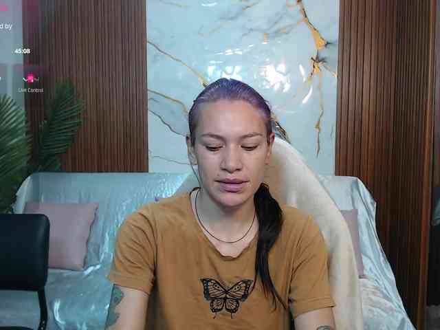 alonddra-tay webcam