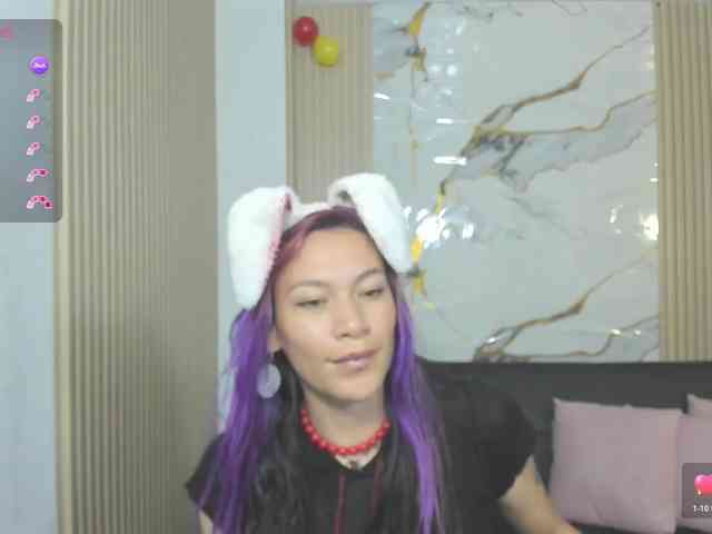 alonddra-tay webcam