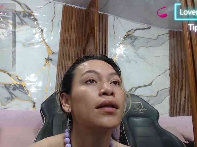 alonddra-tay webcam