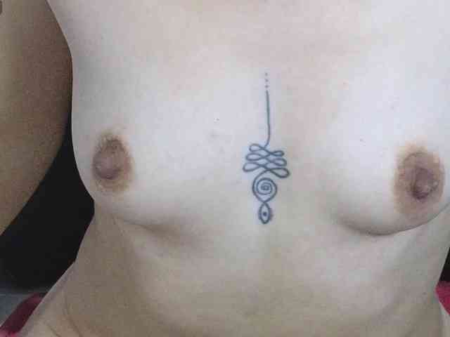 alonddra-tay webcam