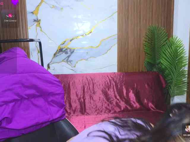 alonddra-tay webcam
