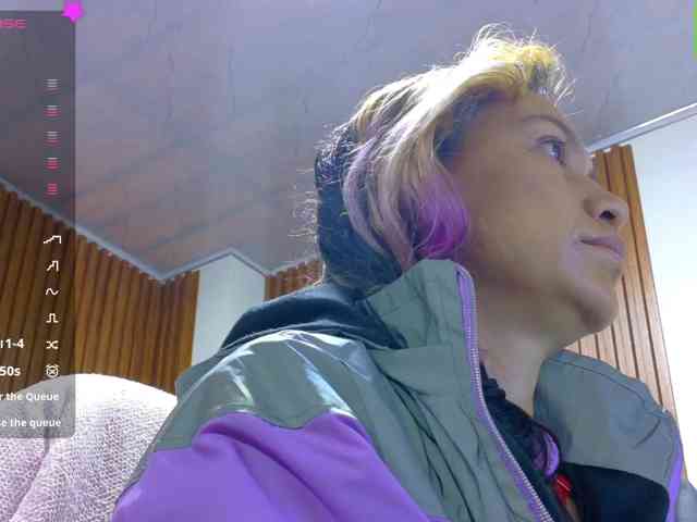 alonddra-tay webcam