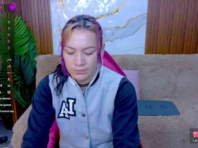 alonddra-tay webcam