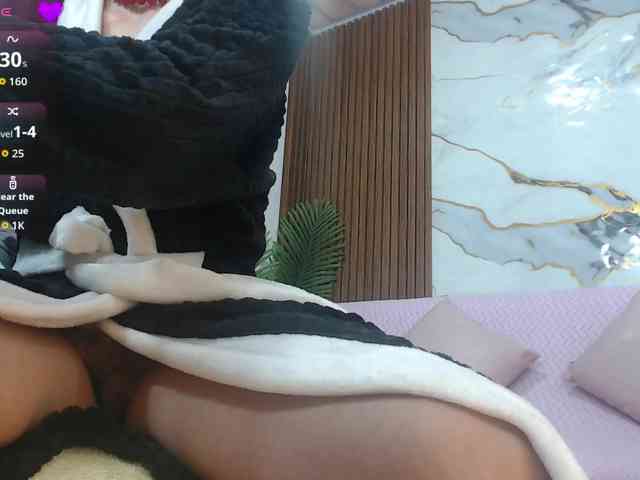 alonddra-tay webcam