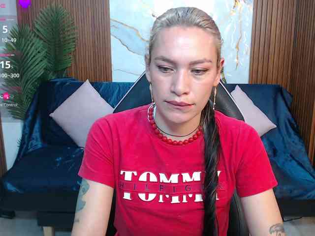alonddra-tay webcam