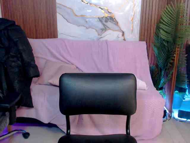 alonddra-tay webcam