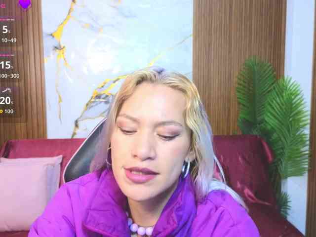 alonddra-tay webcam