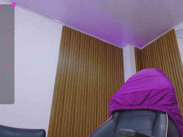 alonddra-tay webcam