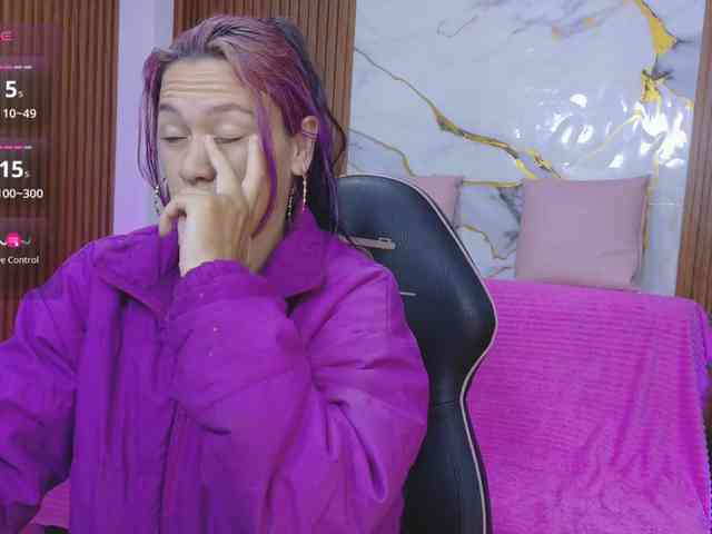 alonddra-tay webcam