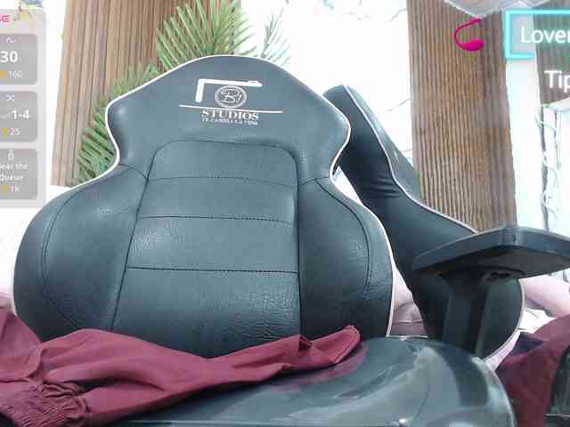alonddra-tay webcam
