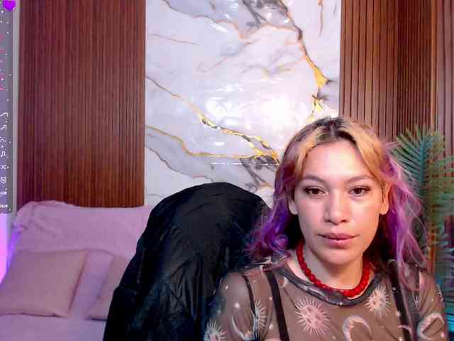 alonddra-tay webcam