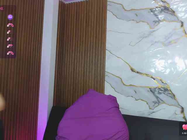 alonddra-tay webcam