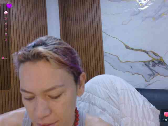 alonddra-tay webcam