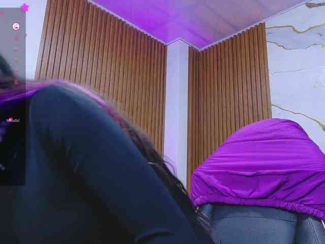 alonddra-tay webcam