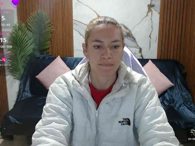 alonddra-tay webcam