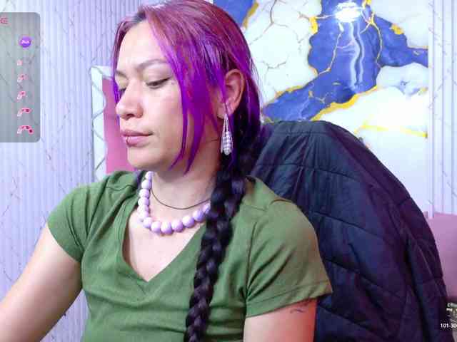 alonddra-tay webcam