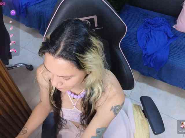 alonddra-tay webcam
