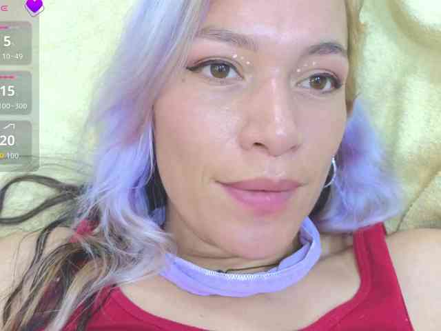 alonddra-tay webcam