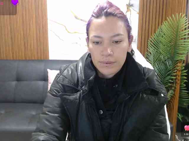 alonddra-tay webcam
