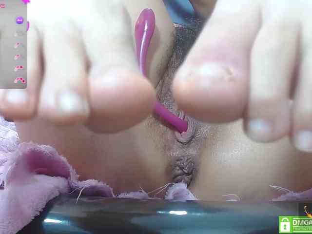 alonddra-tay webcam