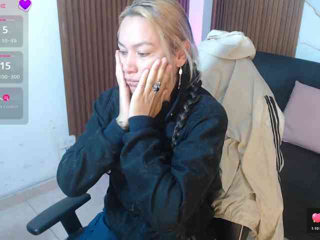 alonddra-tay webcam
