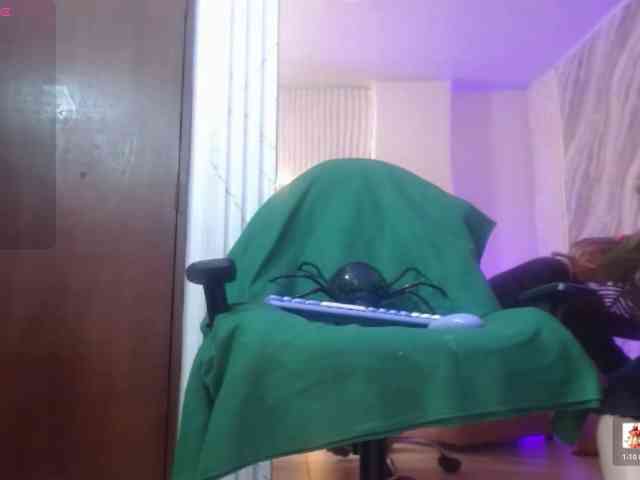 alonddra-tay webcam