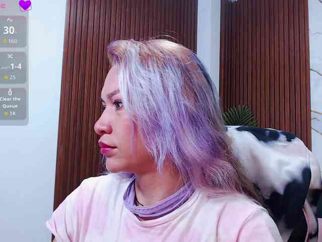 alonddra-tay webcam