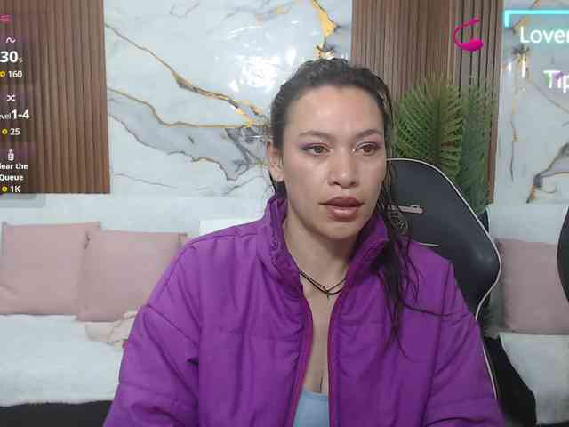 alonddra-tay webcam
